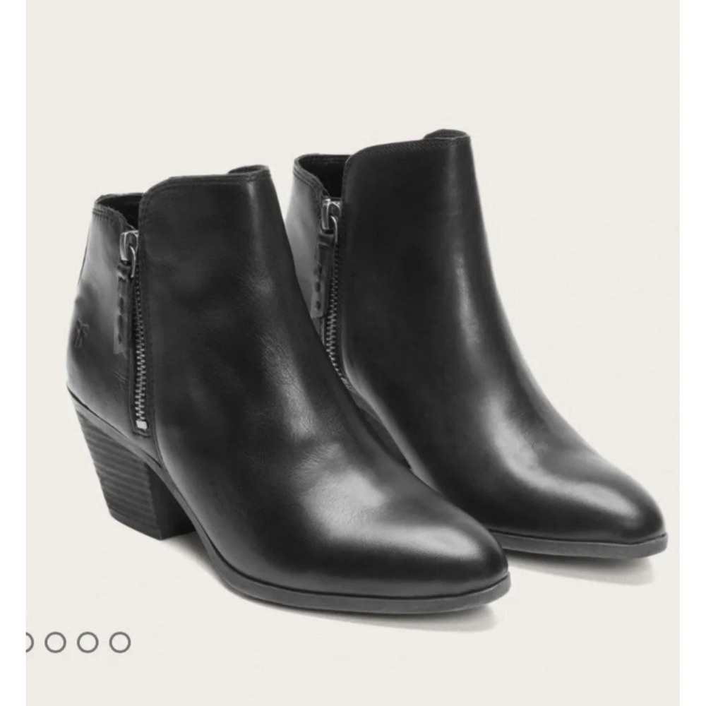 FRYE Megan Boots Womens 6.5 M Black Leather Pointed Toe Zip Booties FR41577